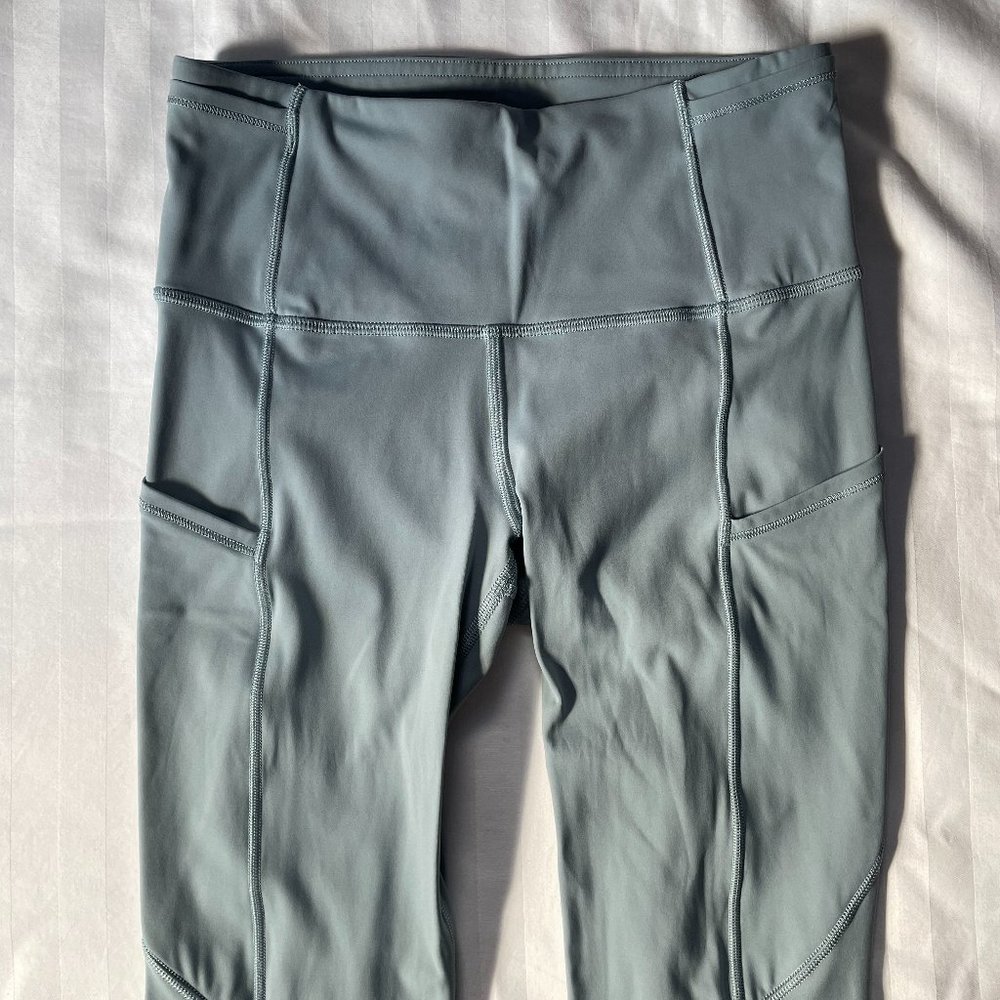 Lululemon Fast and Free HR Tight Size 4 Blue Cast